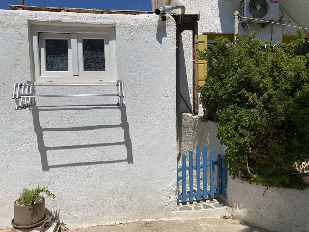 Outdoor areas 2 — Yiayia's Place Folegandros