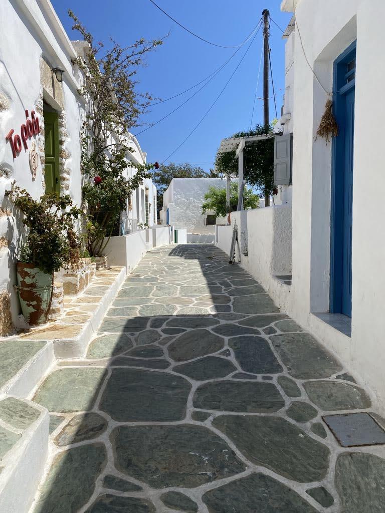 Outdoor areas 10 — Yiayia's Place Folegandros